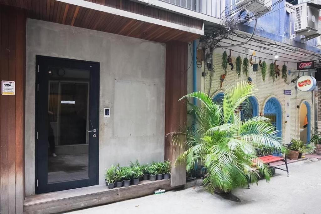 Z Go Inn Bts St Louis Silom V โกอินน์ บีทีเอส เซนต์หลุยส์ สีลม 3 Bangkok Exterior photo