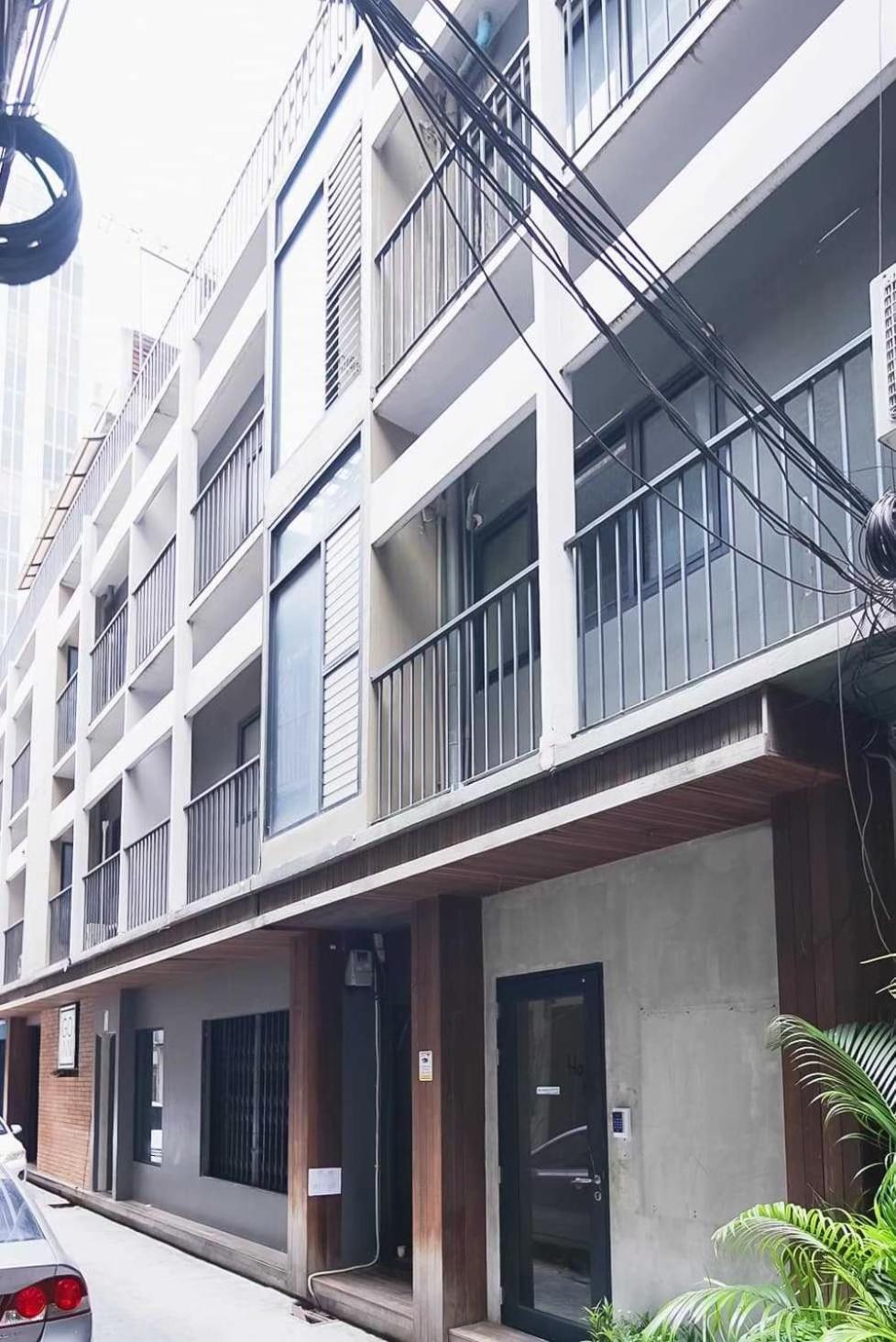 Z Go Inn Bts St Louis Silom V โกอินน์ บีทีเอส เซนต์หลุยส์ สีลม 3 Bangkok Exterior photo